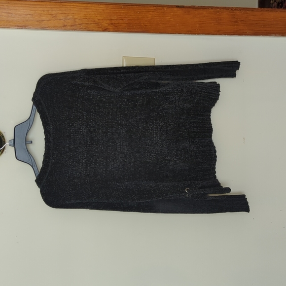 American Eagle Chenille Sweater - Picture 3 of 5